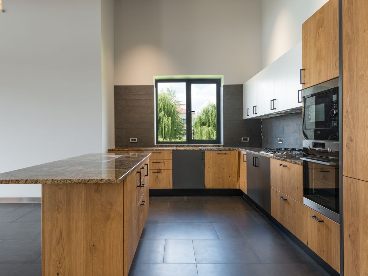 Kitchen Remodeling by Vita General Contractor